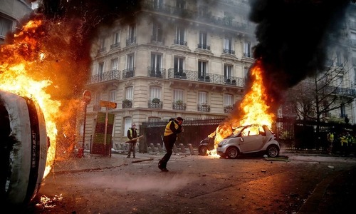 French student protests intensify alongside &lsquo;yellow vest&rsquo; revolt
