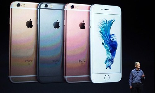 Chinese court bans iPhone sales in patent dispute