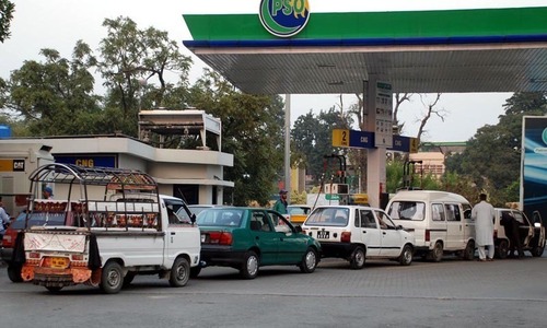 Gas supply to Karachi's CNG sector resumes on petroleum minister's directives