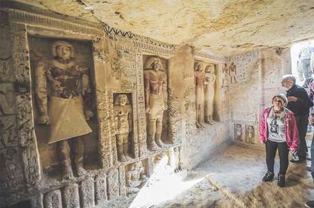 Egypt unveils ancient tomb, expects more finds Egypt unveils ancient tomb, expects more finds