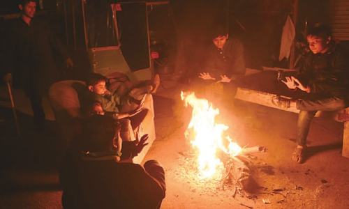 Temperatures drop to freezing point in Lahore: Met office