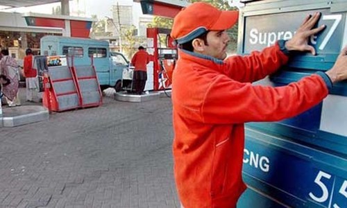 Ogra proposes Rs9.5 decrease in petrol price