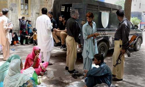 Heavy fees of legal professionals add to litigants&rsquo; suffering