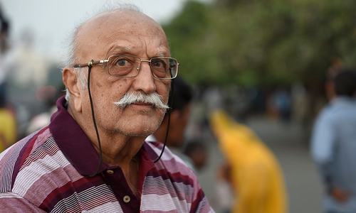 Indian father and son battle for billion-dollar empire