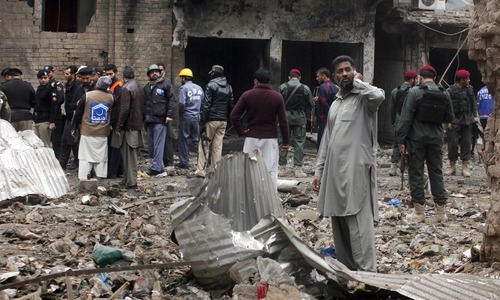 6 injured in Peshawar IED blast: police