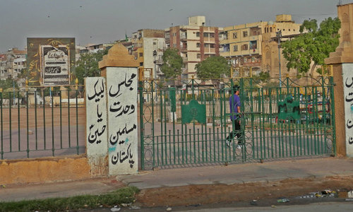 Officials asked to get cleared all Karachi parks
