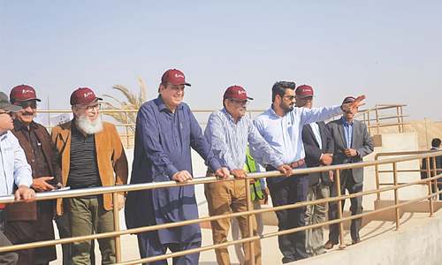 Sindh govt seeks federal funding for 143km rail track at Thar coal site