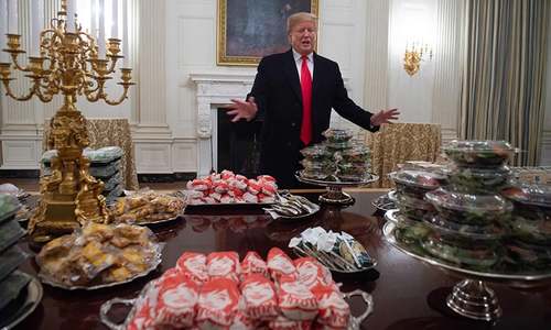 As shutdown bites, Trump foots bill for fast food feast