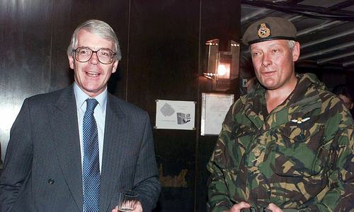 Ex-PM Major urges May to drop Brexit &lsquo;red lines&rsquo;