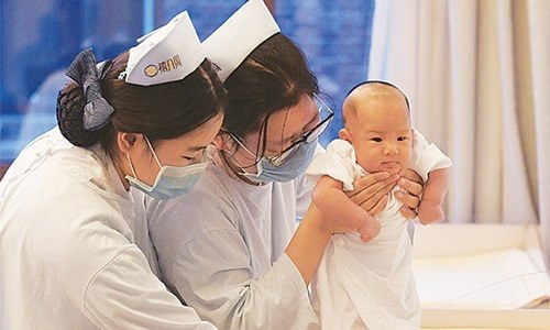 China’s birth rate falls to lowest ever since 1960 China’s birth rate falls to lowest ever since 1960