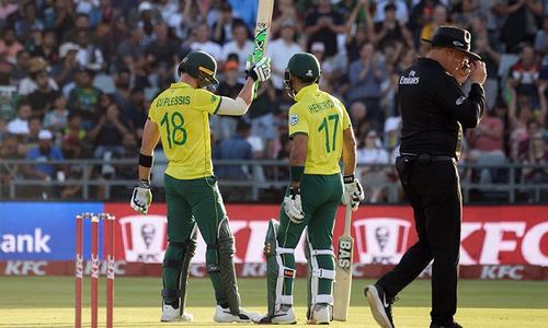 Du Plessis, Hendricks end Pakistan's T20 winning streak Du Plessis, Hendricks end Pakistan's T20 winning streak
