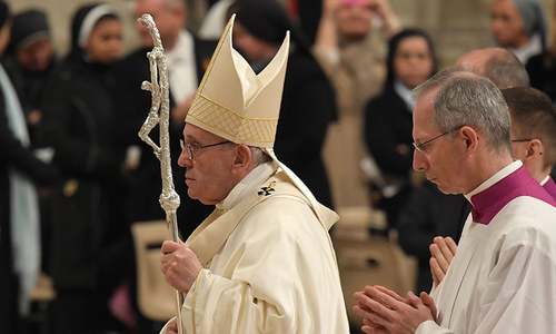 Pope Francis seeks interfaith dialogue on first papal trip to Arabian Peninsula