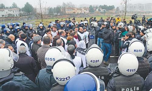 Turkey bans rally for Kurdish MP on hunger strike