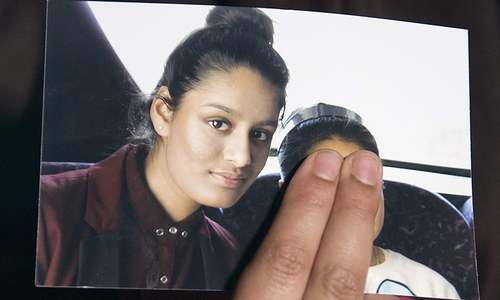 UK revokes IS teen&rsquo;s citizenship