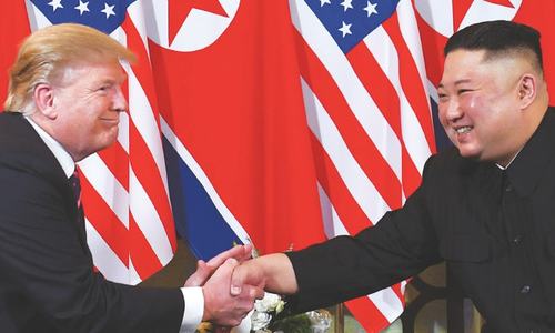 Trump, Kim begin summit on optimistic note