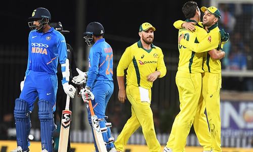Usman Khawaja, bowlers help Australia outplay India in 3rd ODI