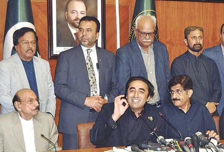 Bilawal wants three ministers &lsquo;linked to banned outfits&rsquo; fired