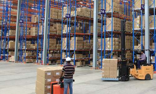 Largest hosiery producer goes public