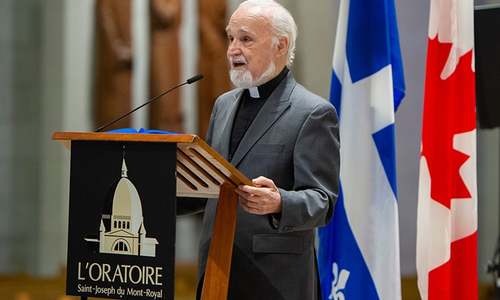 Priest stabbed live on TV at Canada's biggest church
