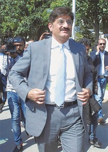 After Zardari & Bilawal, Sindh CM faces NAB probe team