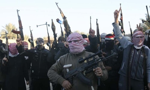 IS militants kill seven US-backed fighters in Syria