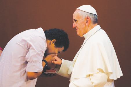 Pope resisted ring-kissing for fear of germs