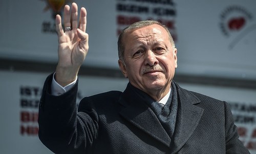 Turks vote in local polls which Erdogan's party could lose in big cities