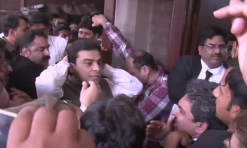 LHC restrains NAB from arresting Hamza Shahbaz until April 17