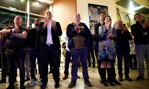 Israeli spacecraft crashes during moon landing