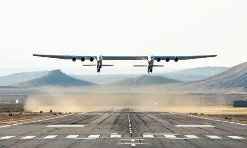 World's largest plane makes first test flight