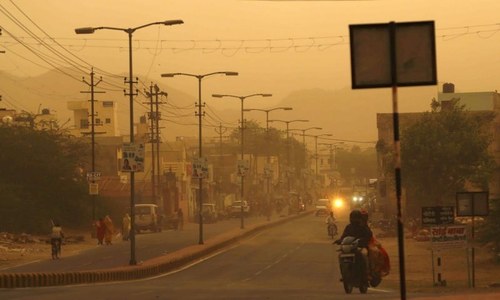 Dust storm, lightning and rain kill 35 in India Dust storm, lightning and rain kill 35 in India