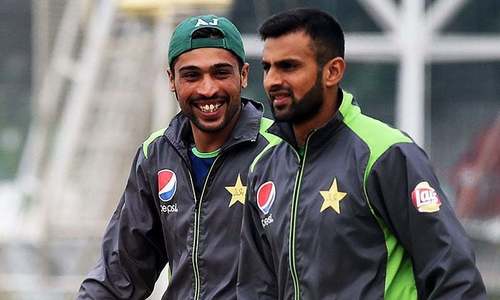 Struggling Amir, Malik need to shape up before World Cup
