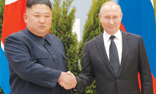 Spurned by Washington, Kim seeks closer ties with Putin