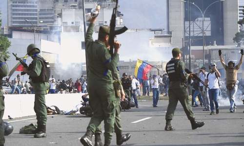Blackwater planning mission to topple Maduro
