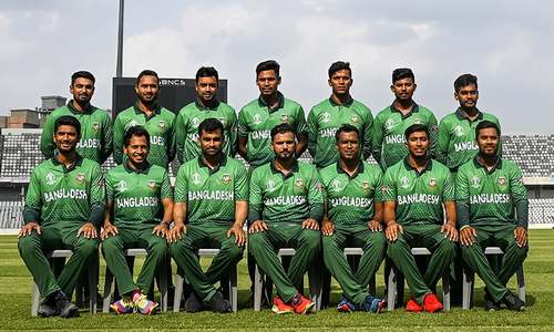 Bangladesh change World Cup strip after uproar over similarity with Pakistan kit