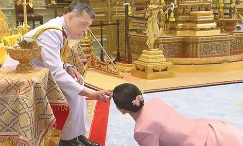Thailand&rsquo;s king appoints his consort as queen