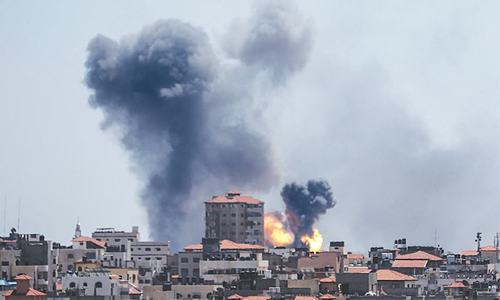 Israeli air strikes kill three in Gaza