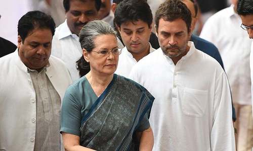 Gandhis hope to keep seats in 5th phase of India's elections