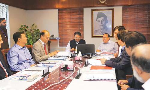 Calendar to end moon-sighting row to be ready by 15th Ramazan: Fawad