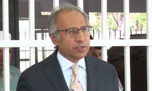 IMF deal has nothing to do with NFC award: Hafeez