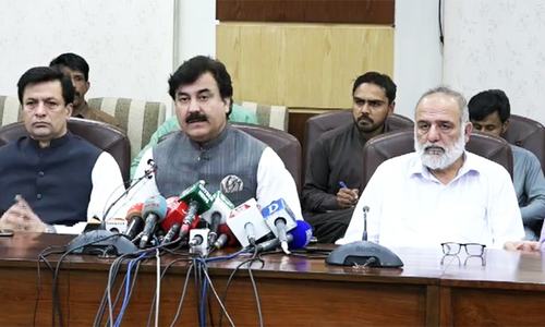 KP govt warns protesting doctors of departmental action upon failure to resume duty