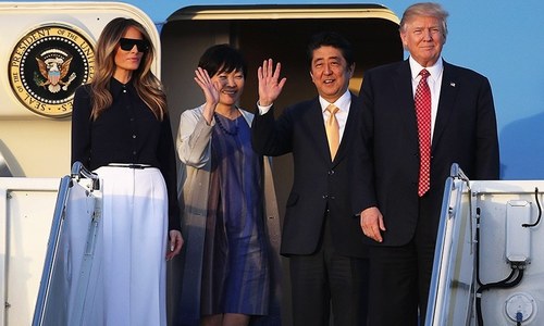 Trump, Abe to burnish ties over golf, sumo and steak