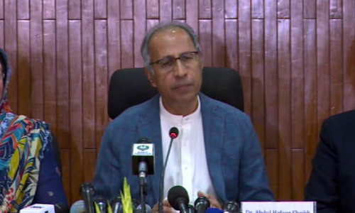 Hafeez aims for record high revenue target