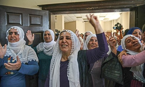 Kurdish prisoners end hunger strike in Turkey