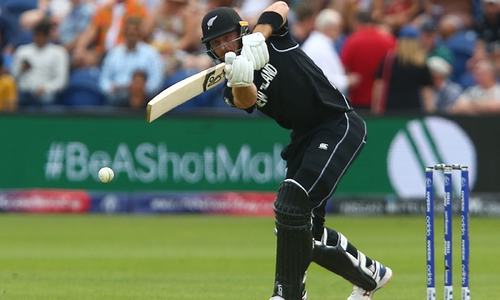 New Zealand thrash Sri Lanka by 10 wickets in World Cup