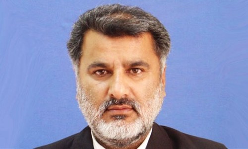 Lawyers to burn copy of reference at SC building, says Kanrani