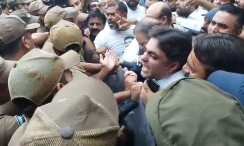 Editorial: The govt needs to brace itself for the opposition's protest against their leaders' arrest