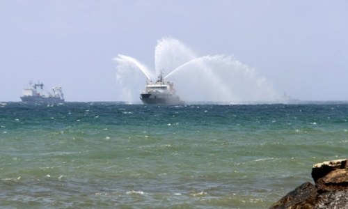 Syria hands over its largest port to Russia