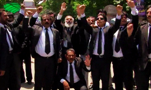 KP lawyers to protest references against judges