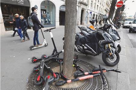 Paris clamps down on electric scooters as law of jungle rules